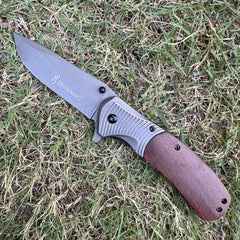 Browning Folding Knife – Wooden Handle with Grey Stainless Steel Blade